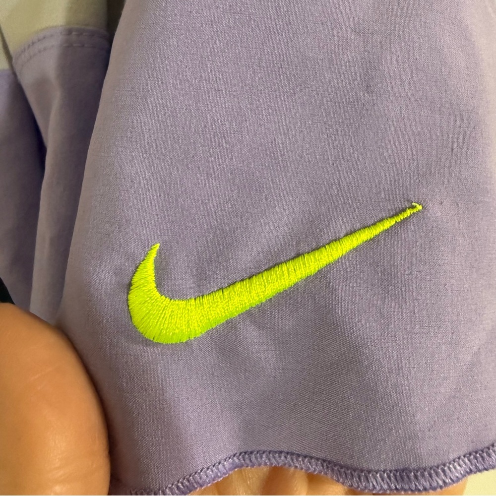 Nike Dri-FIT Gray and Neon Yellow Skirt with Built in Shorts Size Small - Picture 5 of 7